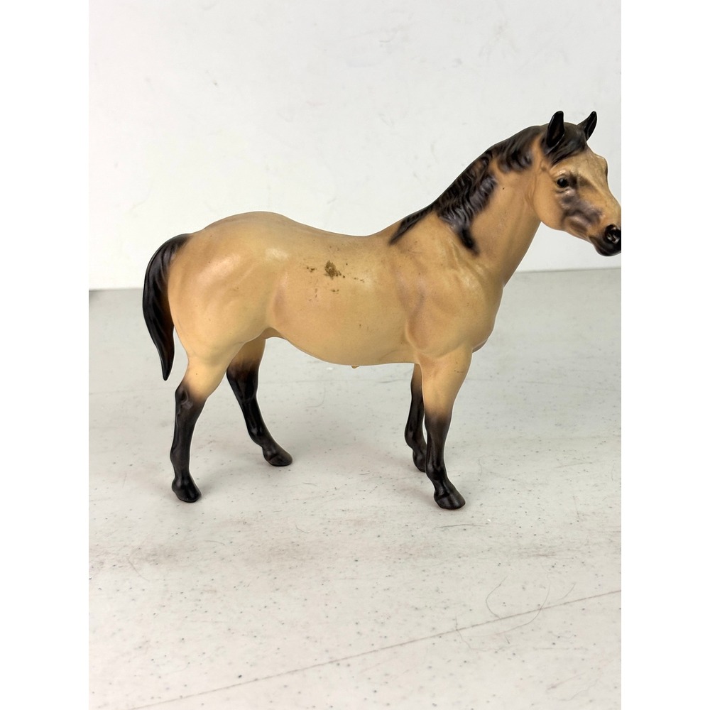 Vintage Hagen Renaker California Buckskin Horse Figurine Matte Ceramic 7"